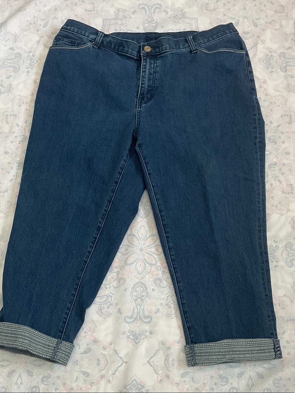 Catherines plus cropped jeans. New.